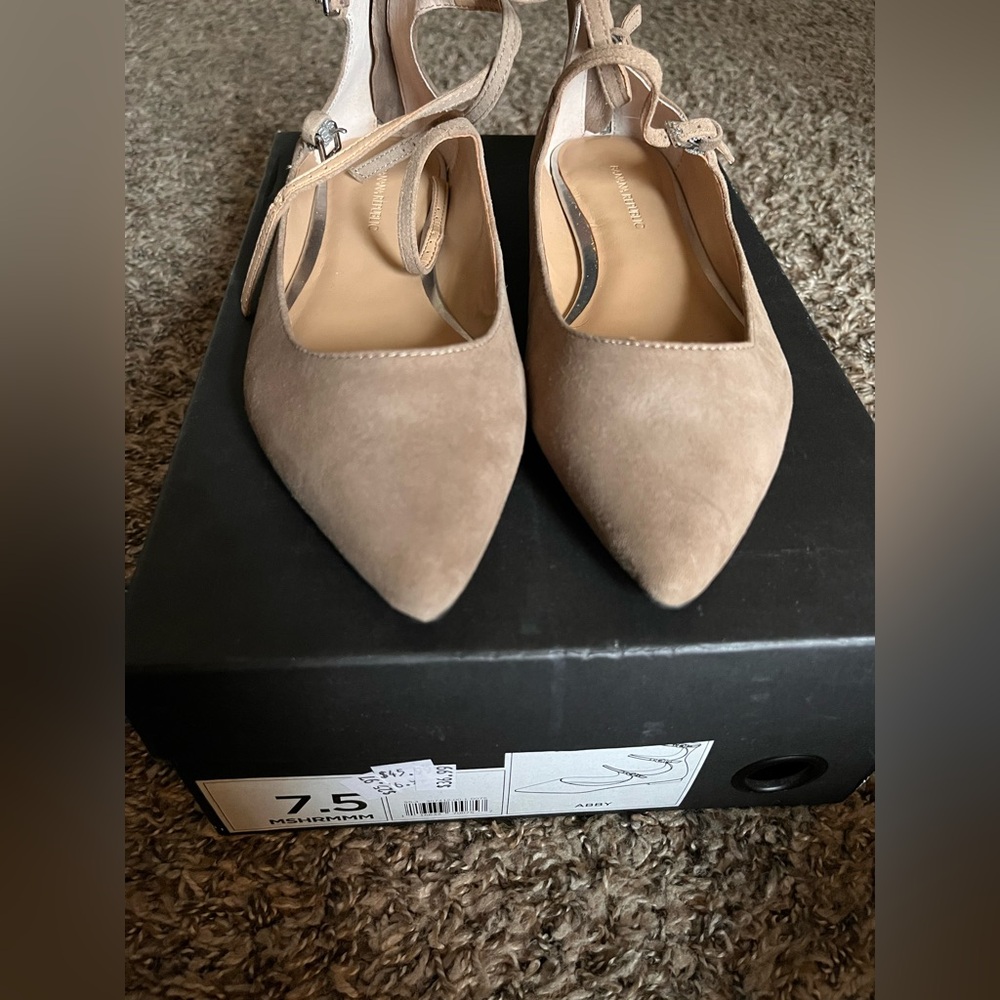 Banana Republic Woman’s Abby Shoe